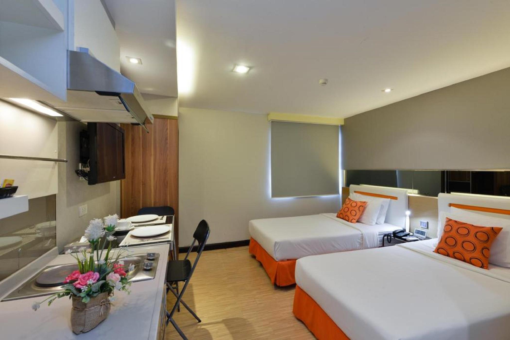 Hotel Arawana Express Phromphong Bangkok Exterior foto