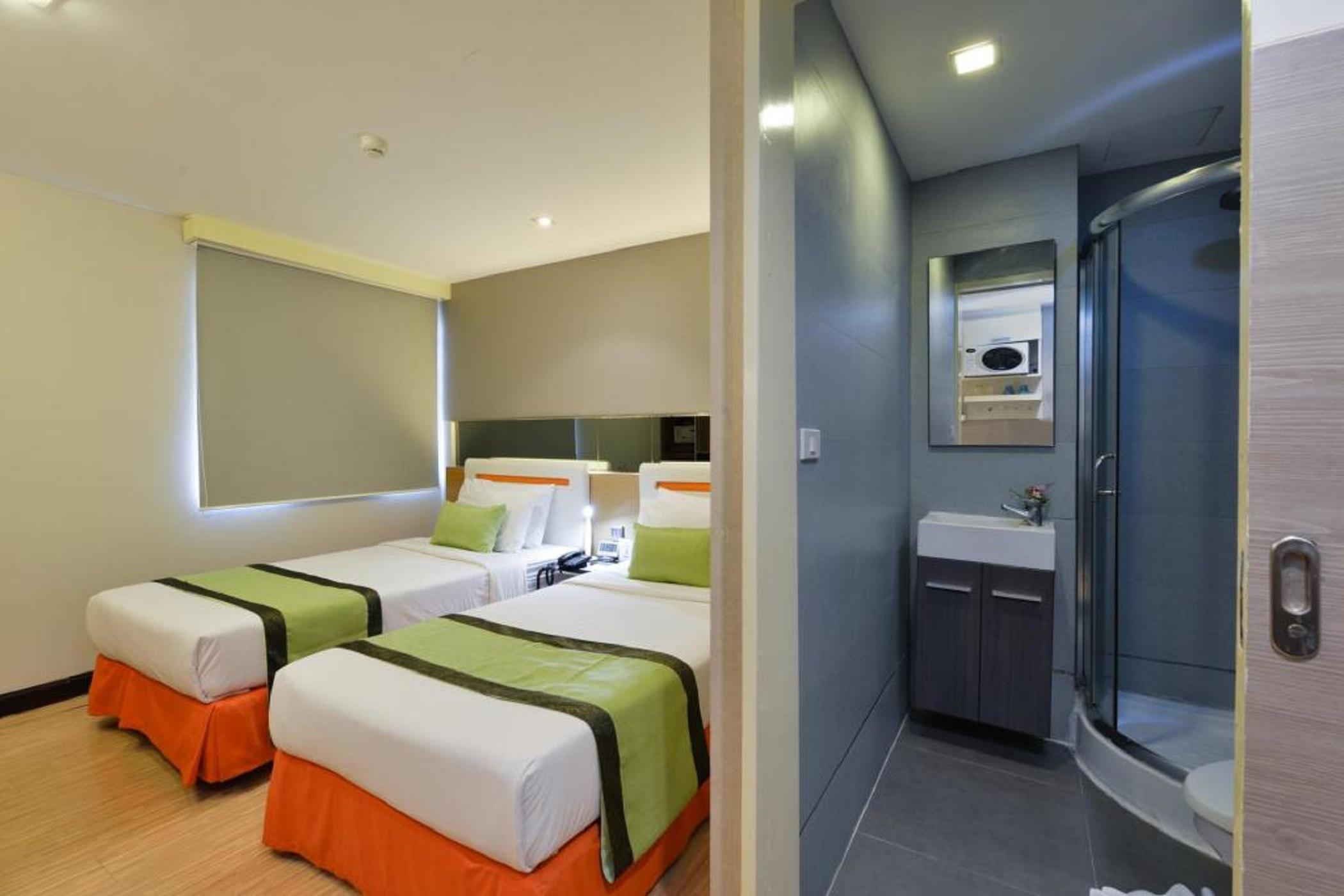 Hotel Arawana Express Phromphong Bangkok Exterior foto