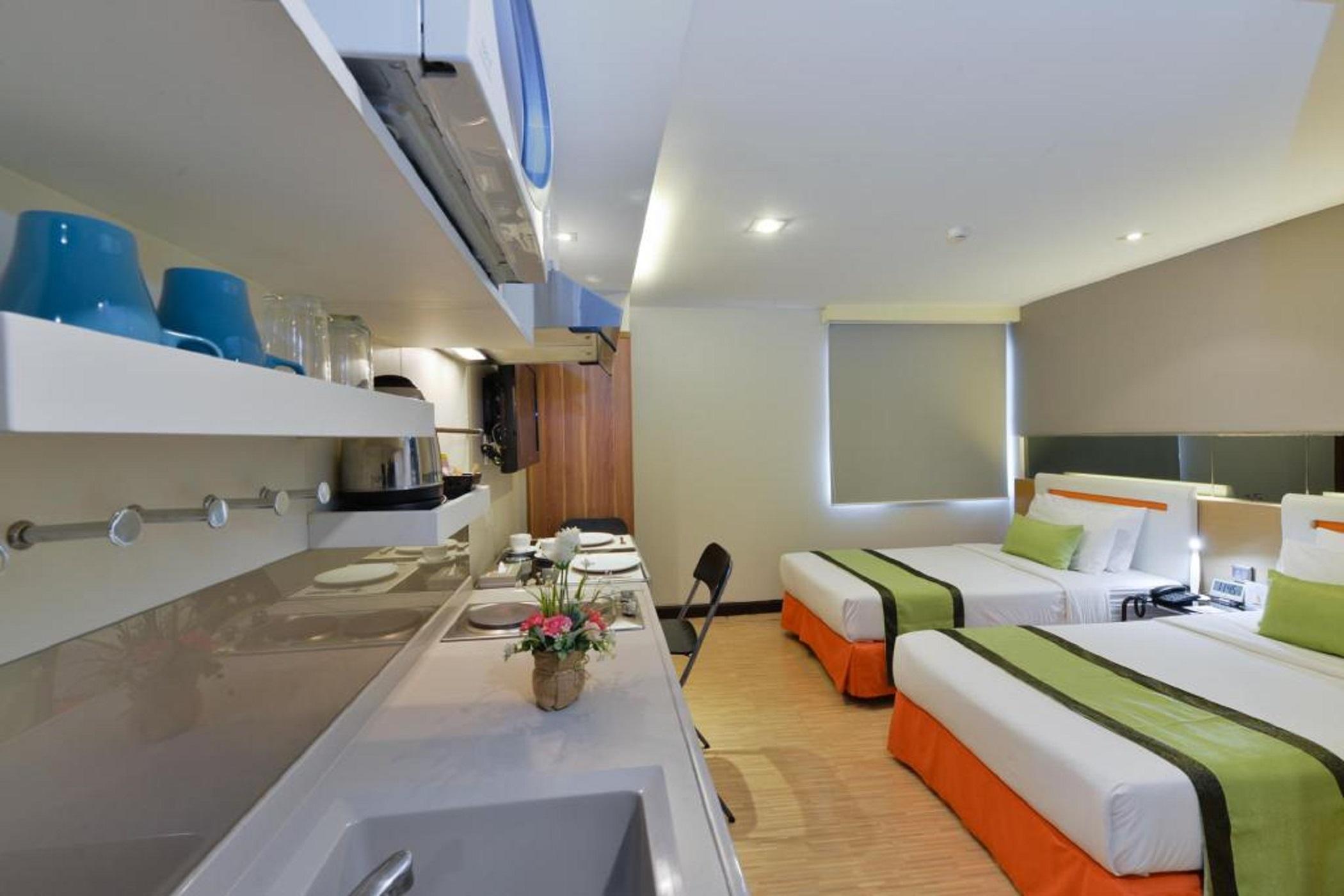Hotel Arawana Express Phromphong Bangkok Exterior foto