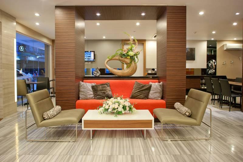Hotel Arawana Express Phromphong Bangkok Exterior foto