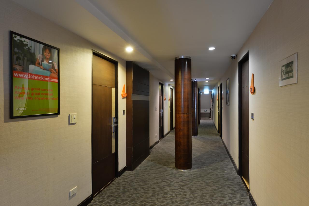 Hotel Arawana Express Phromphong Bangkok Exterior foto