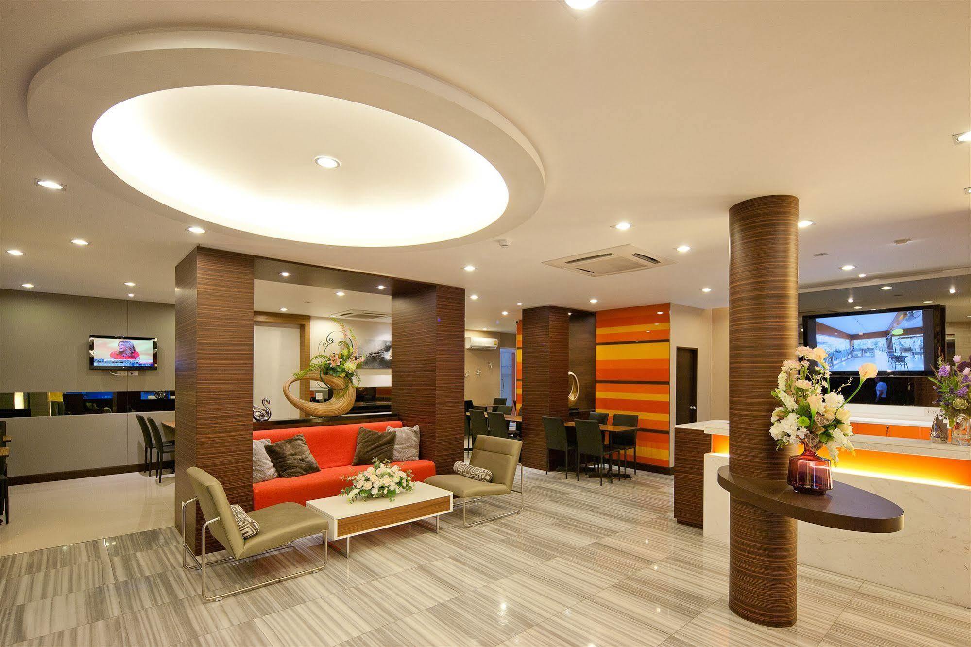Hotel Arawana Express Phromphong Bangkok Exterior foto